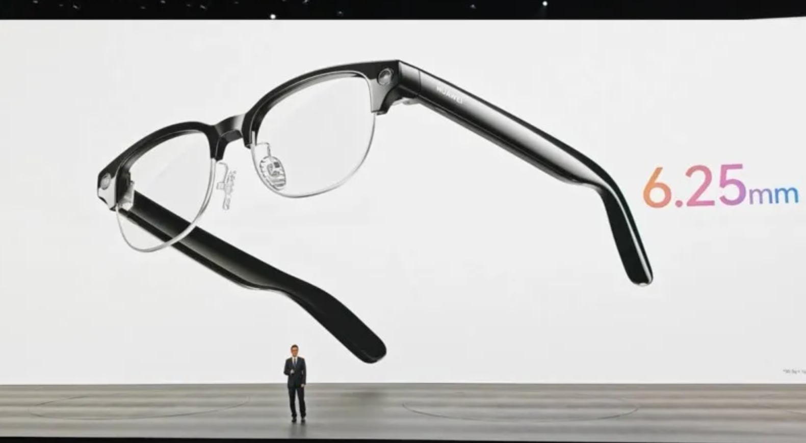 Презентация Huawei AI Glasses - первые очки с ИИ и функций фотосъемки